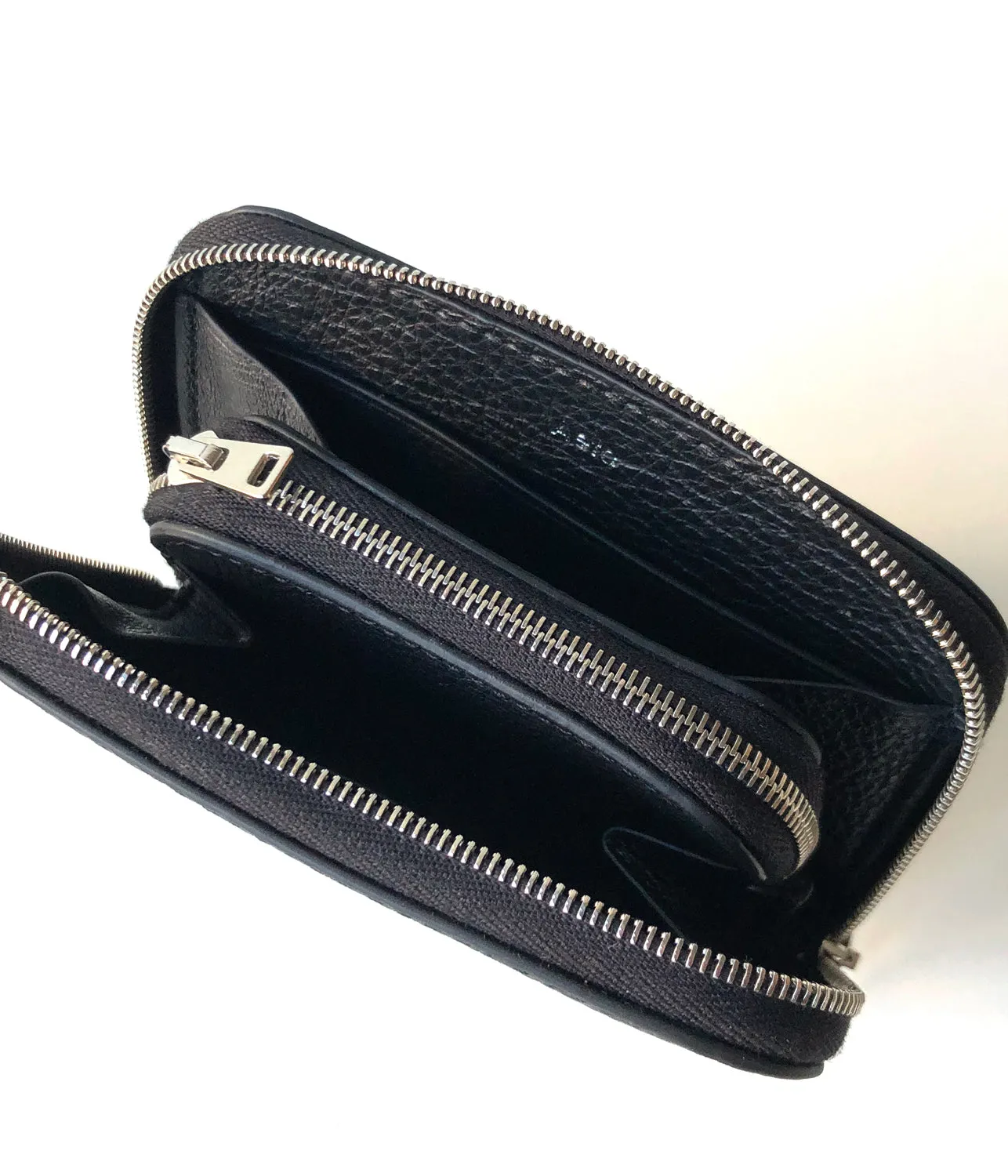 Aeta/PEBBLE GRAIN LEATHER ROUND WALLET S (BLACK)