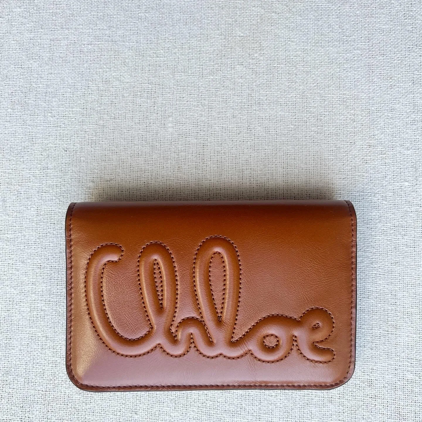 Chloe Logo Compact Flap Wallet, Clay