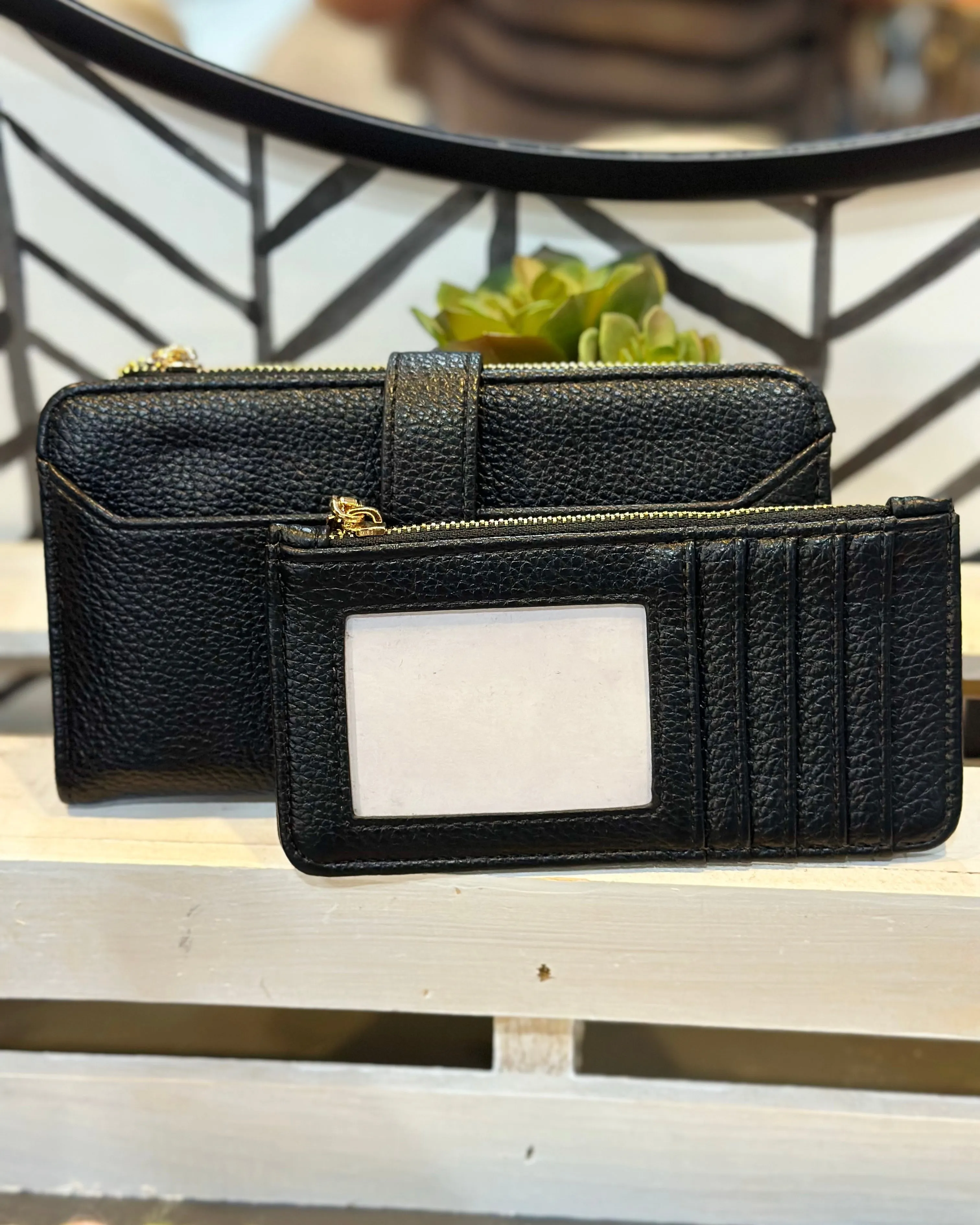 Macy Wallet in Black