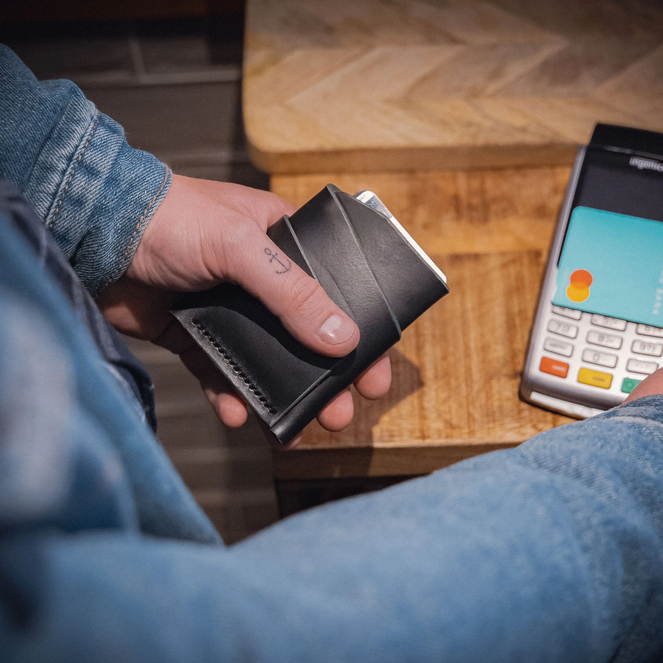 Pembrook 'Sleeve' Leather Cardholder - Ink Black