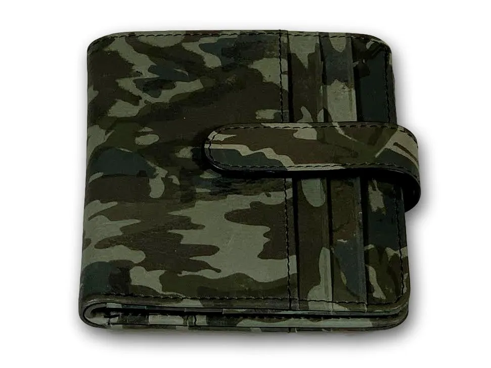 Small Snap Leather Bifold Wallet